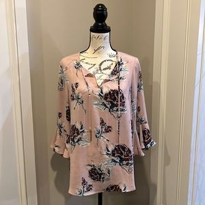 NWOT Ladies Ivanka Trump Floral Print Blouse/Top Size Medium!!